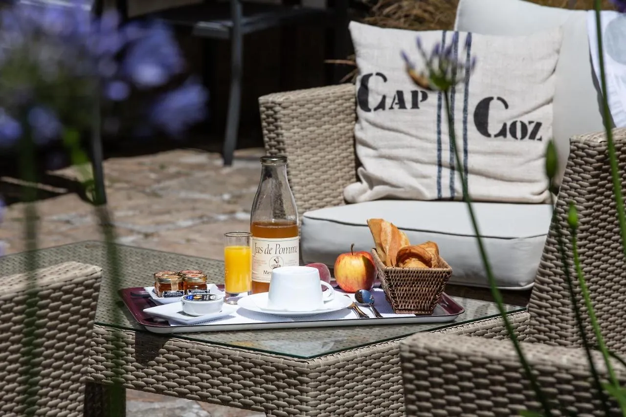 Logis Hotel De La Pointe Du Cap Coz Fouesnant 3*,