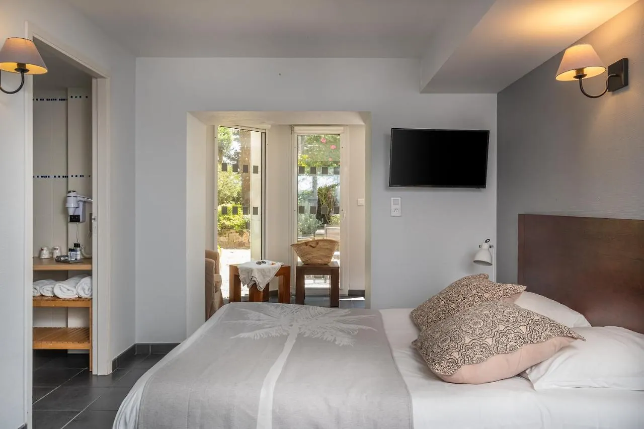 Logis Hotel De La Pointe Du Cap Coz Fouesnant